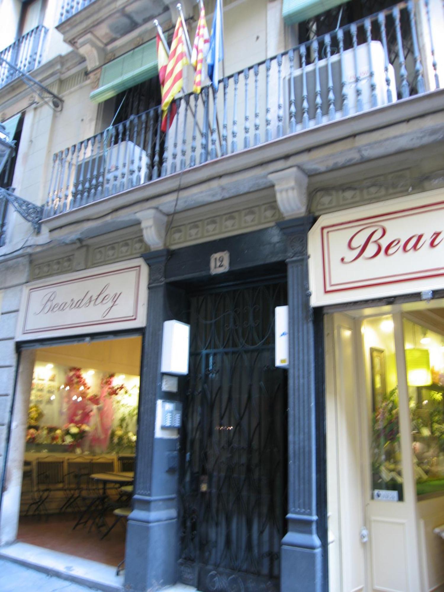 Pension Colmenero Barcelona Bagian luar foto